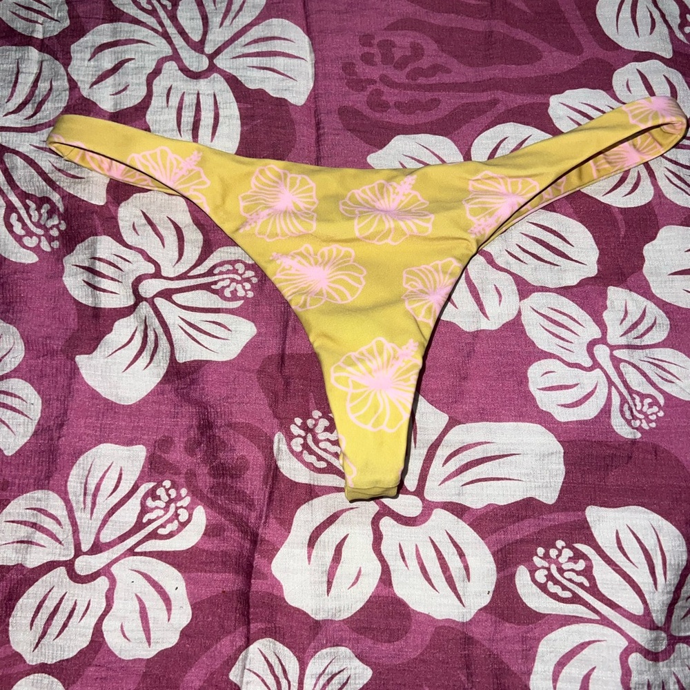 Benoa Yellow Floral Women's Swim Bottom